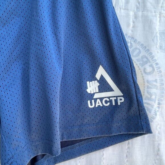 Undefeated Blue Lightweight Mesh UACTP Gym Athletic Shorts Size Large NWT - Picture 2 of 6